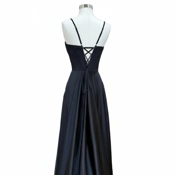 New A-Line Sleeveless Special Occasion Dress w/ Pleated Sweetheart Neck TL3049L - Picture 6 of 8
